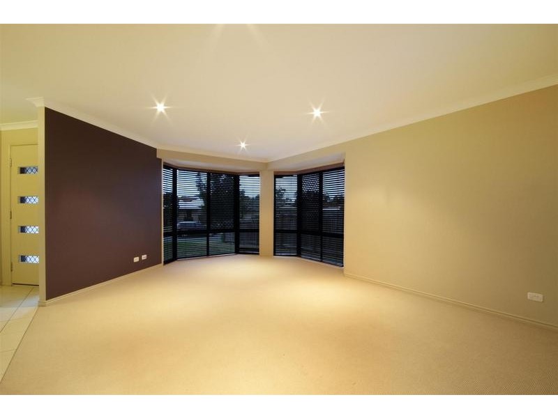 23 Crumpton Place, Beerwah QLD 4519