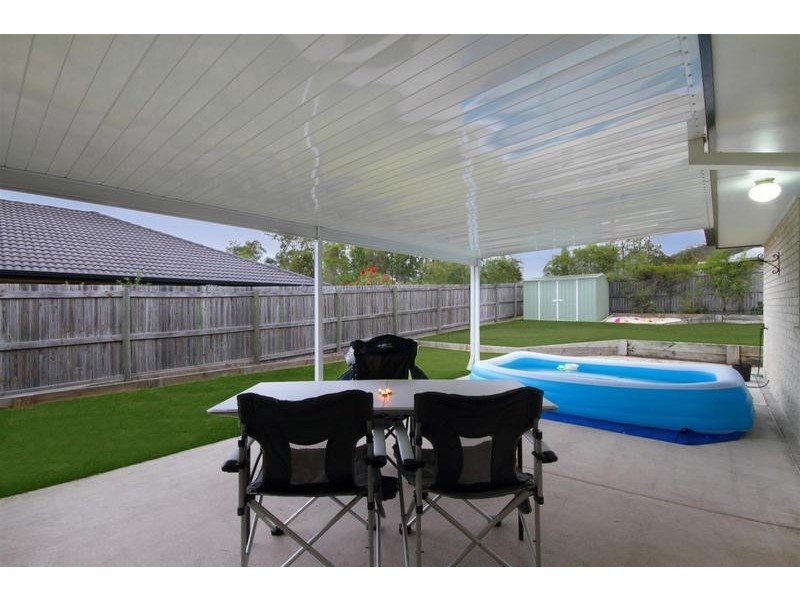 23 Crumpton Place, Beerwah QLD 4519