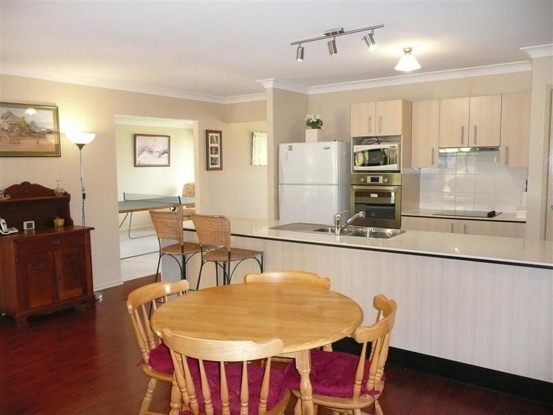 Glass House Mountains QLD 4518