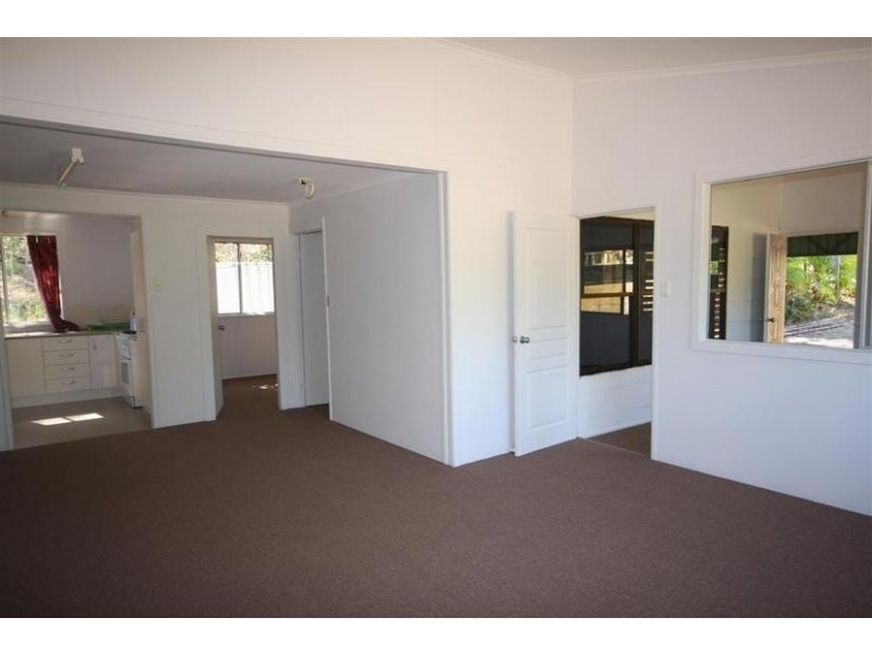 313 Coonowrin Road, Glass House Mountains QLD 4518