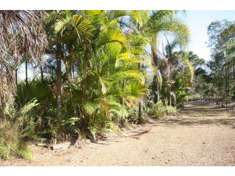 313 Coonowrin Road, Glass House Mountains QLD 4518