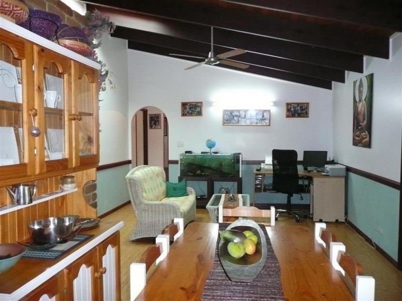 13 Graham Drive, Landsborough QLD 4550