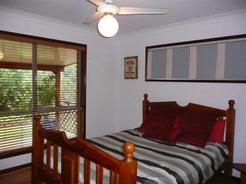 13 Graham Drive, Landsborough QLD 4550