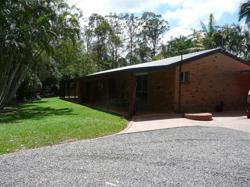 13 Graham Drive, Landsborough QLD 4550