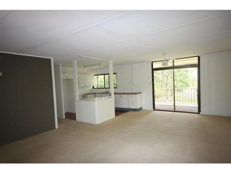 13 Jelen Drive, Mooloolah Valley QLD 4553