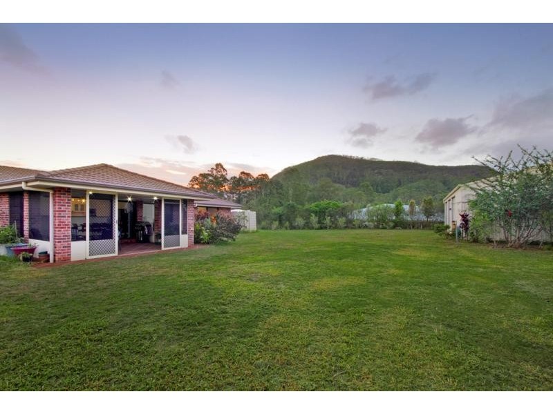 10 Sharyn Place, Glass House Mountains QLD 4518