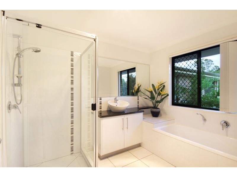 10 Sharyn Place, Glass House Mountains QLD 4518