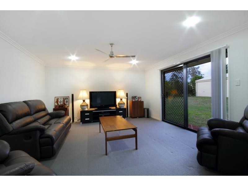 10 Sharyn Place, Glass House Mountains QLD 4518