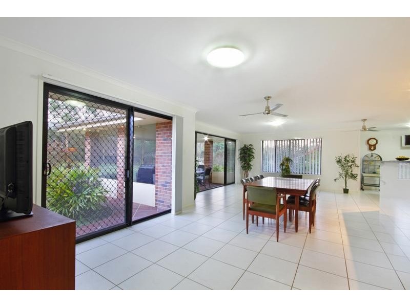 10 Sharyn Place, Glass House Mountains QLD 4518