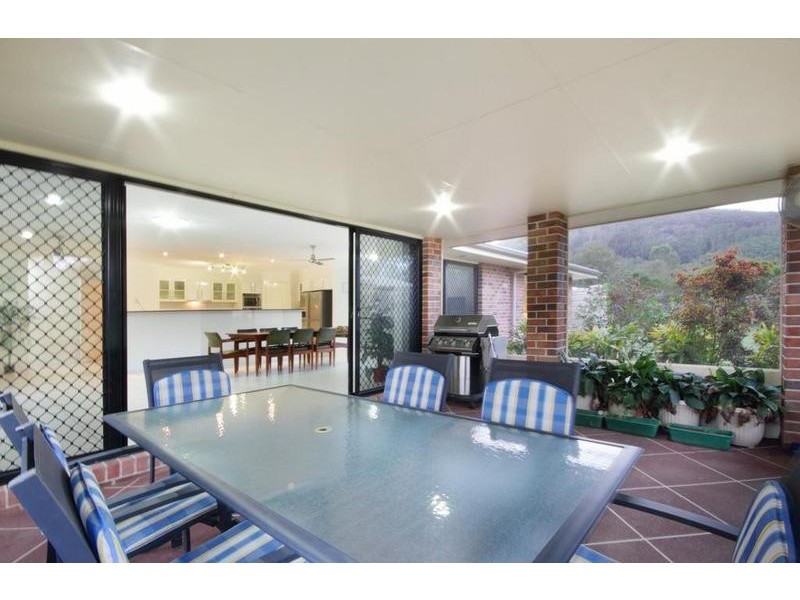 10 Sharyn Place, Glass House Mountains QLD 4518