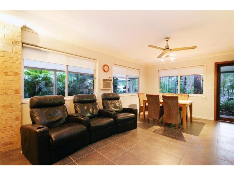 280 Peachester Road, Beerwah QLD 4519