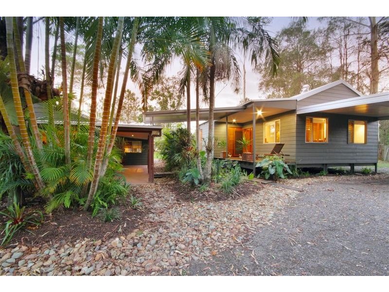 280 Peachester Road, Beerwah QLD 4519