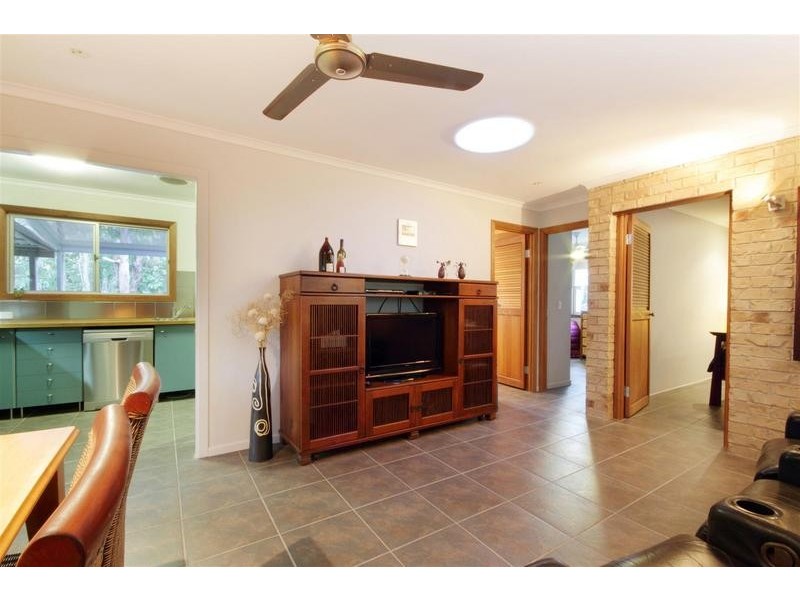 280 Peachester Road, Beerwah QLD 4519