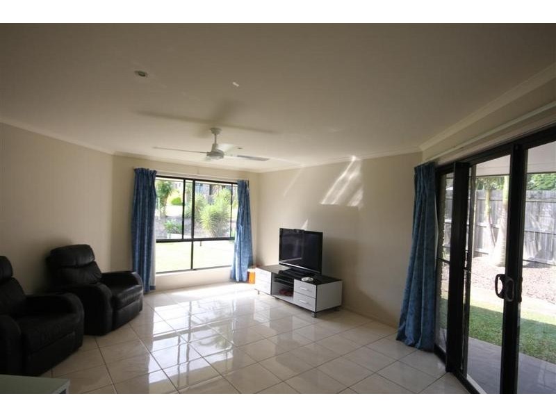 9 Coolamon Crescent, Beerwah QLD 4519