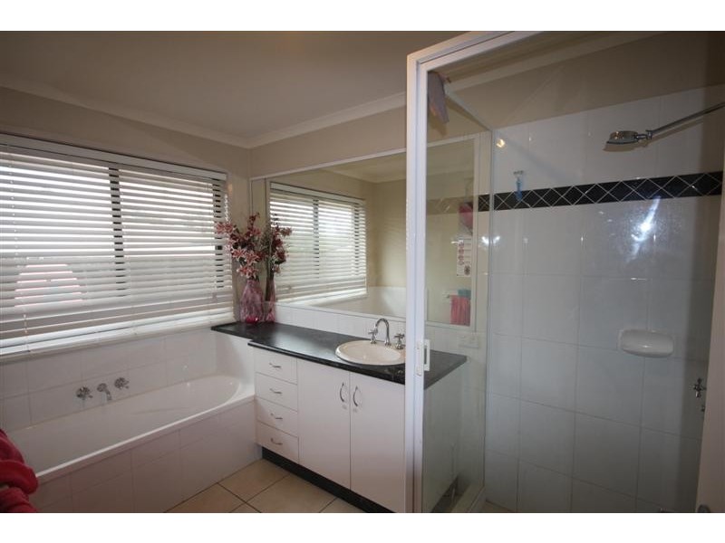 9 Coolamon Crescent, Beerwah QLD 4519
