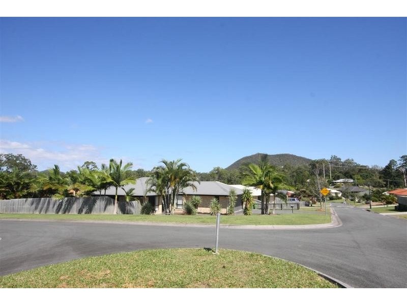 9 Coolamon Crescent, Beerwah QLD 4519