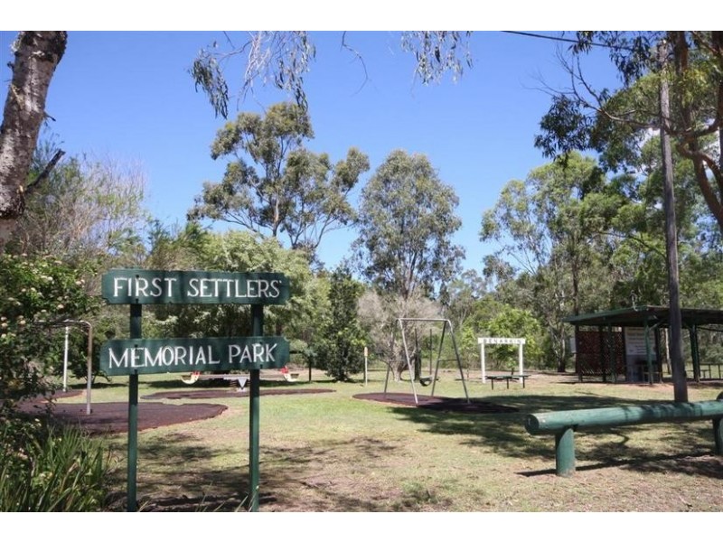 249 Martin Crescent, Benarkin North QLD 4306