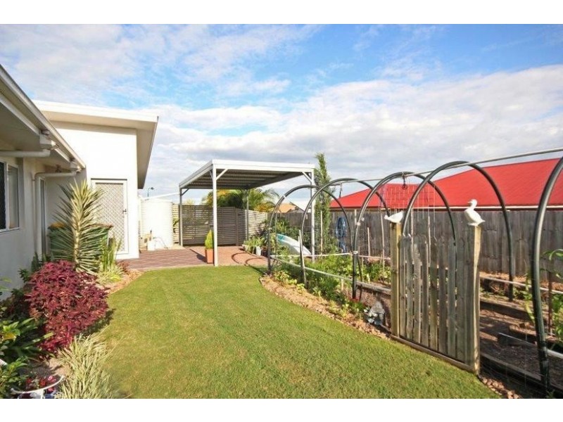 9 Pacific Place, Beerwah QLD 4519