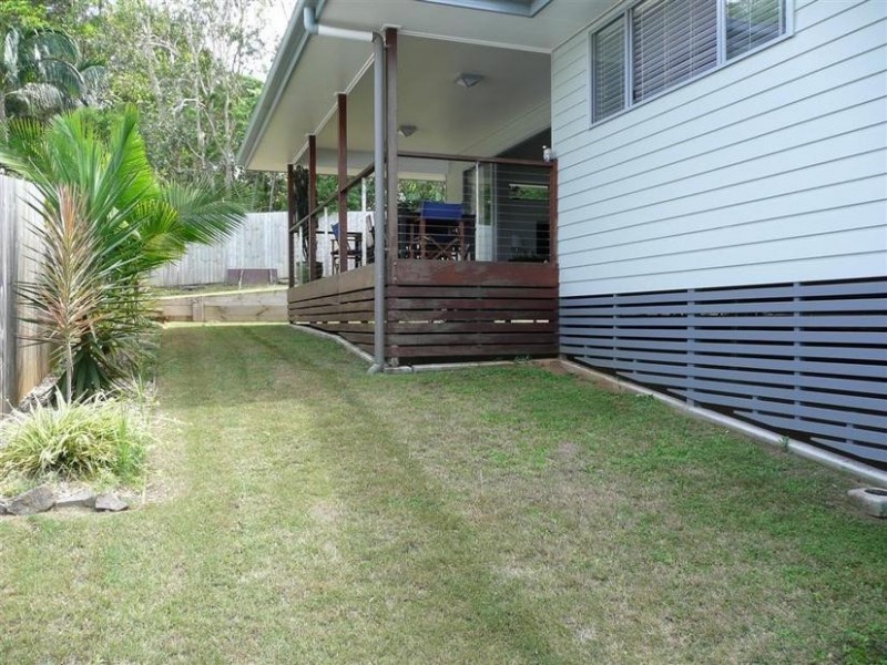 1 Dollarbird Place, Glass House Mountains QLD 4518