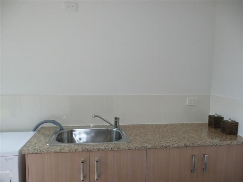 1 Dollarbird Place, Glass House Mountains QLD 4518