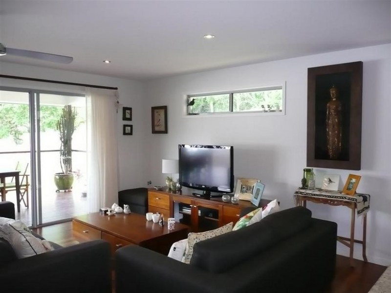 1 Dollarbird Place, Glass House Mountains QLD 4518