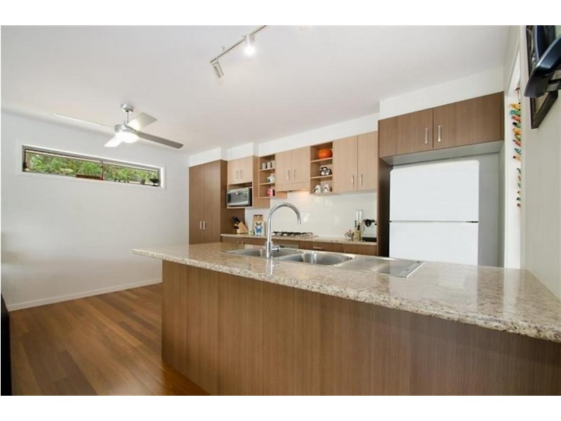 1 Dollarbird Place, Glass House Mountains QLD 4518
