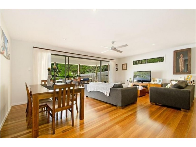 1 Dollarbird Place, Glass House Mountains QLD 4518