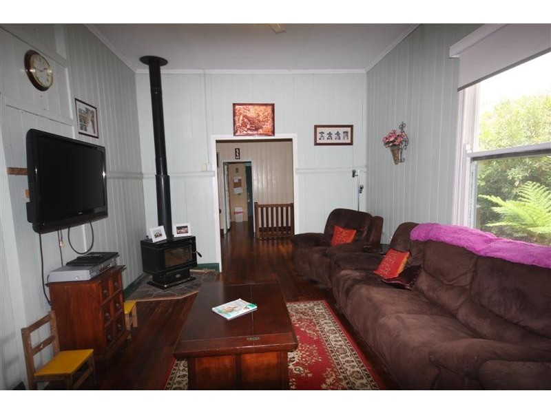 5 Coochin Street, Peachester QLD 4519