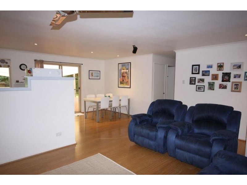 16 Georgina Place, Beerwah QLD 4519