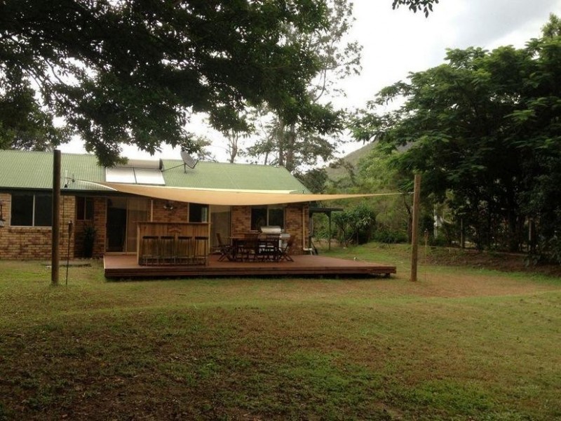 16 Georgina Place, Beerwah QLD 4519