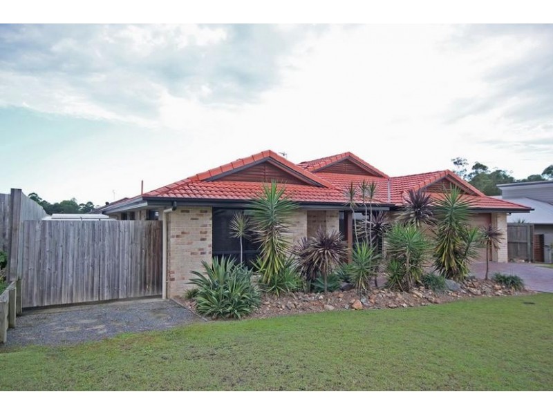 17 Heights Road, Beerwah QLD 4519