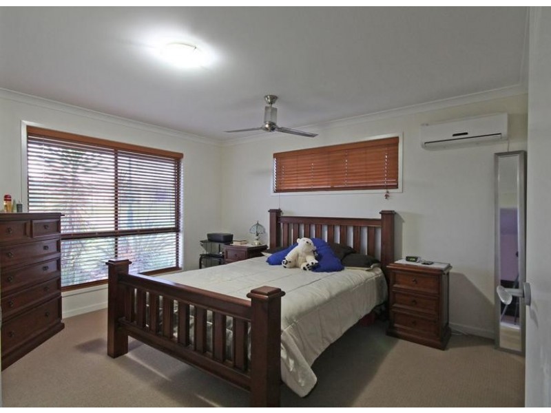 17 Heights Road, Beerwah QLD 4519