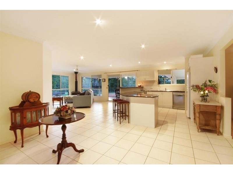 20 Julian Street, Peachester QLD 4519