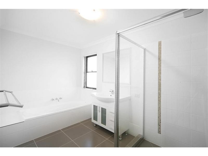 8/3 Sunset Drive, Beerwah QLD 4519