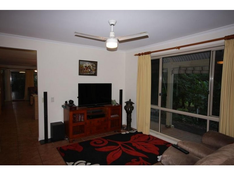 3 Beanland Drive, Glass House Mountains QLD 4518