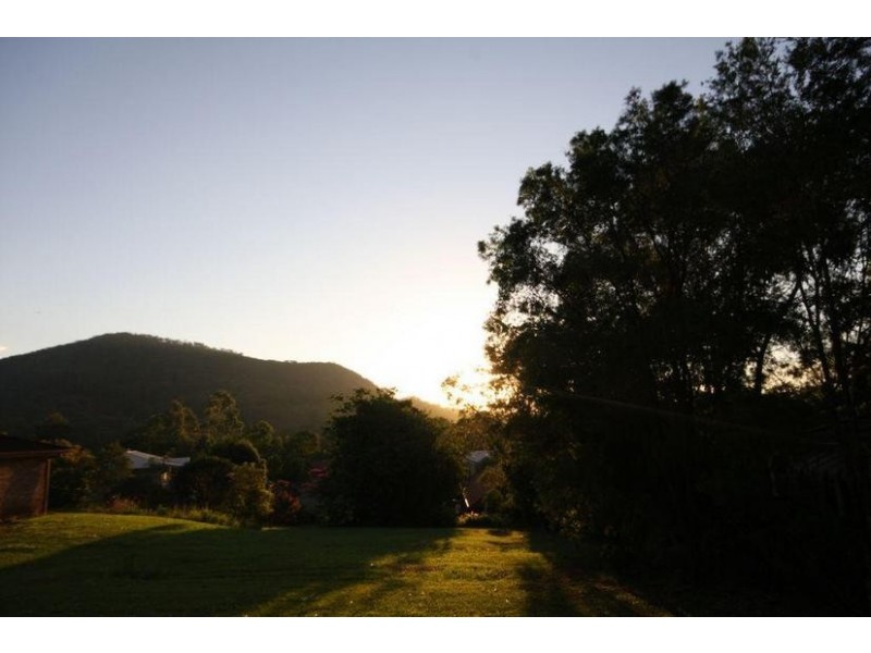 3 Beanland Drive, Glass House Mountains QLD 4518