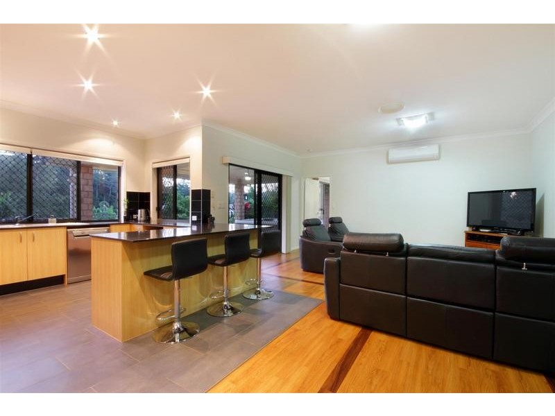 6 Jeanne Court, Peachester QLD 4519