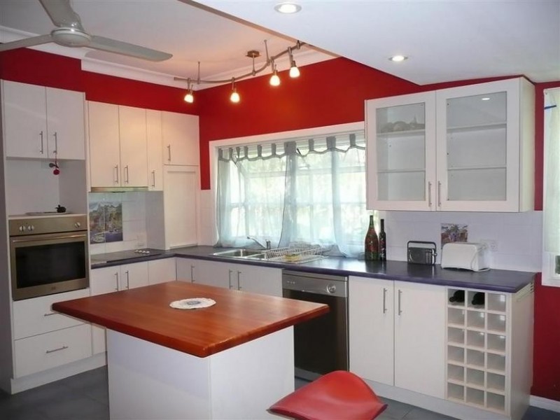 19 Old Landsborough Road, Beerwah QLD 4519