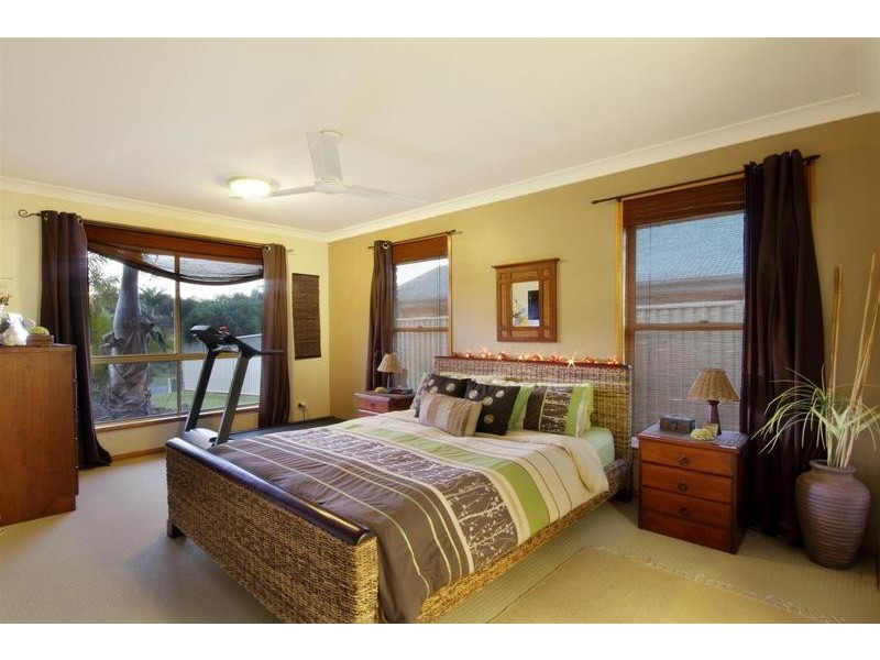3 Paul Place, Glass House Mountains QLD 4518
