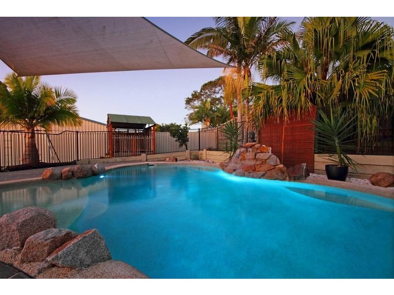 3 Paul Place, Glass House Mountains QLD 4518