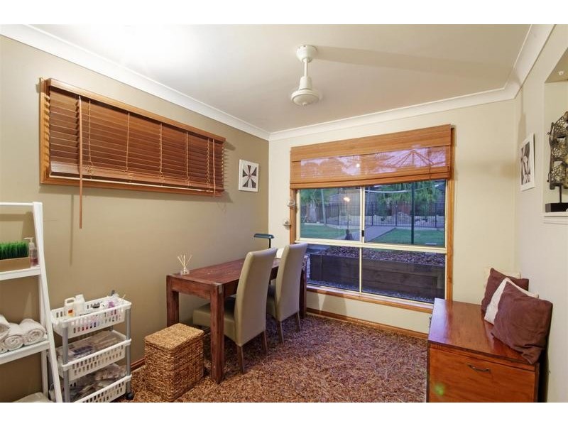 3 Paul Place, Glass House Mountains QLD 4518