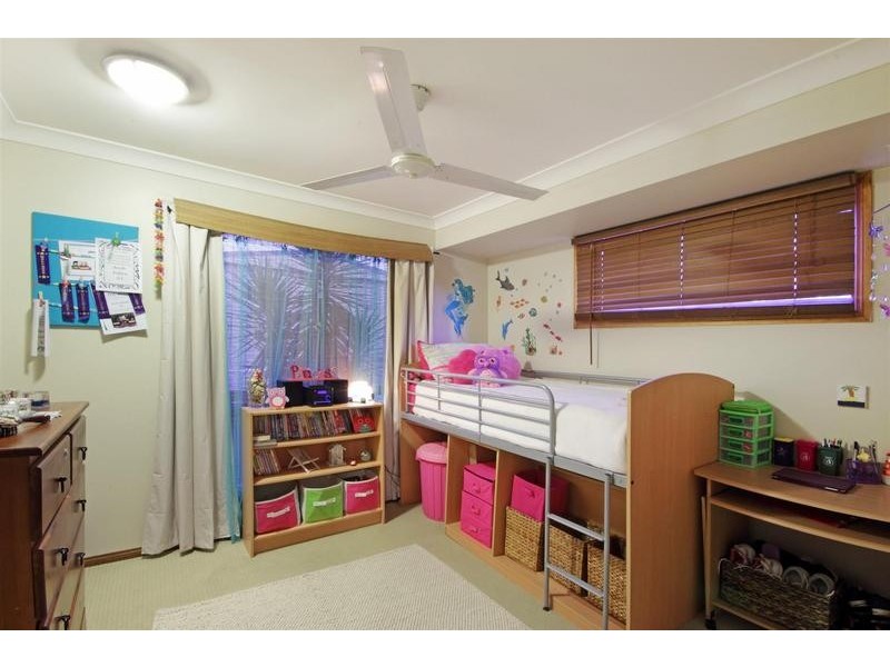 3 Paul Place, Glass House Mountains QLD 4518