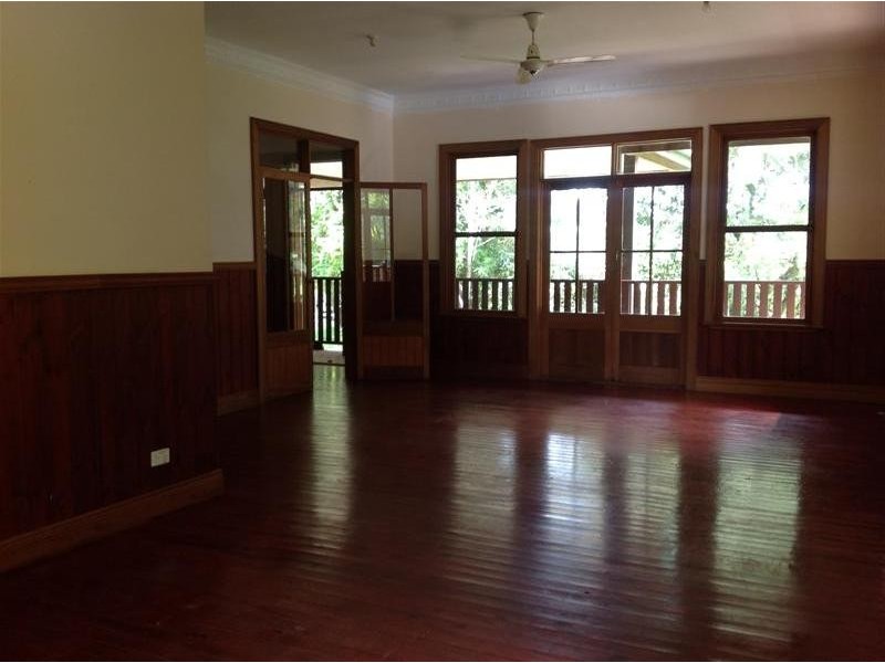 190 Old Peachester Road, Beerwah QLD 4519