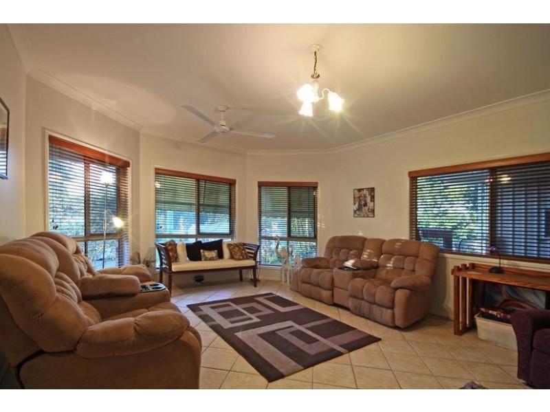 28 Hillside Road, Glass House Mountains QLD 4518