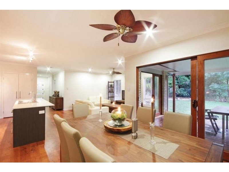15 Ruwa Drive, Glass House Mountains QLD 4518