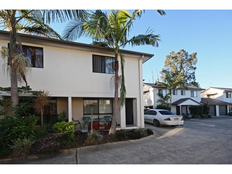 3/2A Swan Street, Beerwah QLD 4519