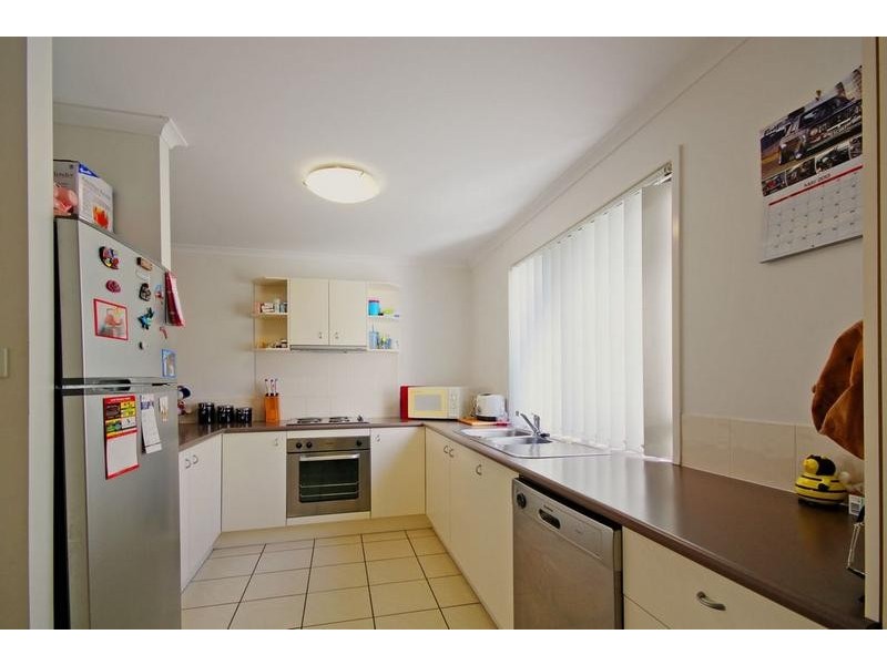 3/2A Swan Street, Beerwah QLD 4519