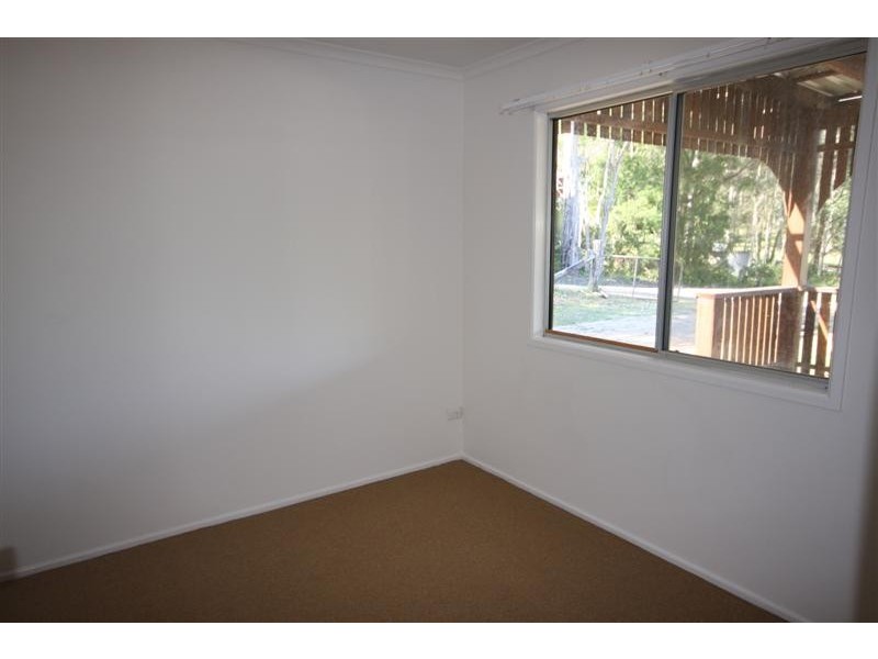 16 Amigh Road, Landsborough QLD 4550