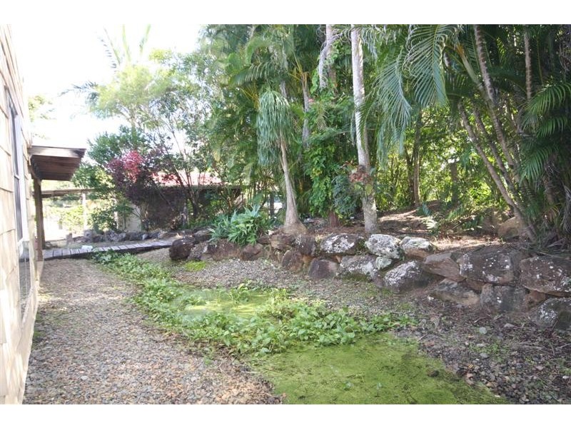 16 Amigh Road, Landsborough QLD 4550