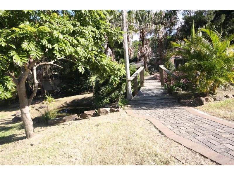 16 Amigh Road, Landsborough QLD 4550